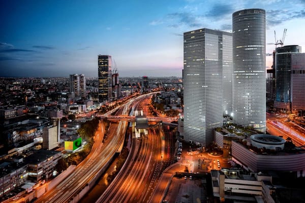 Les actions des cinq plus grandes banques cotées à la Bourse de Tel Aviv ont chuté de 20%.