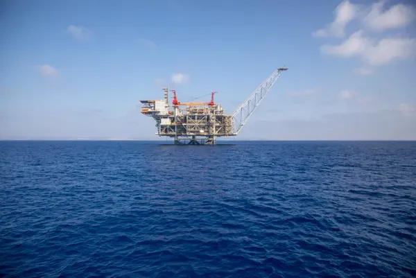 L’industrie du gaz naturel, moteur de croissance pour l’économie israélienne. D’ici 2030, un supplément de €17,7 milliards entreront dans les caisses de l’État.
