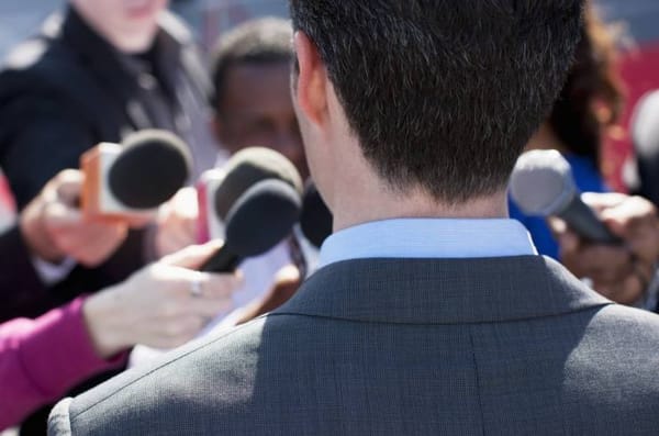 Balagan politique. Contexte nouveau après la tragédie de Méron (45 morts).