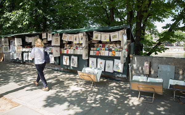 Les bouquinistes virés. De partout (même en Israël) on s’indigne. « C’est l’âme de Paris qu’on assassine ! »