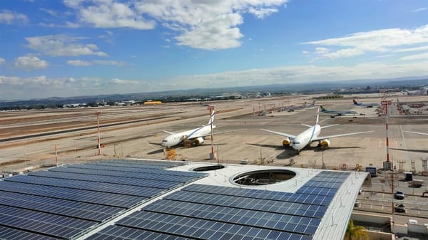 Après des fiascos à répétition (bagages…) Ben Gurion Airport redore son blason avec le solaire.