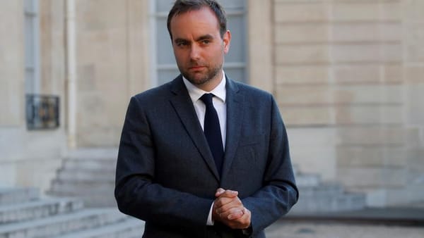 Qui est Sébastien Lecornu, ministre français des Armées, présent aujourd’hui en Israël ?