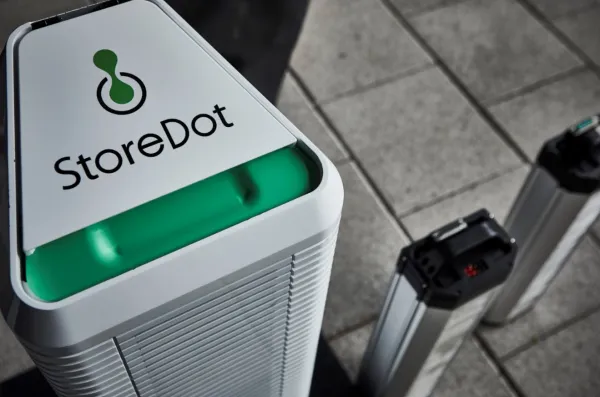 Storedot s’étend en ouvrant un centre d’innovation en Californie pour développer des batteries à l’état semi solide.